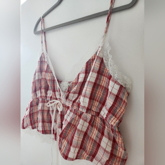 American Eagle Plaid Cropped Cami - Picture 6 of 9